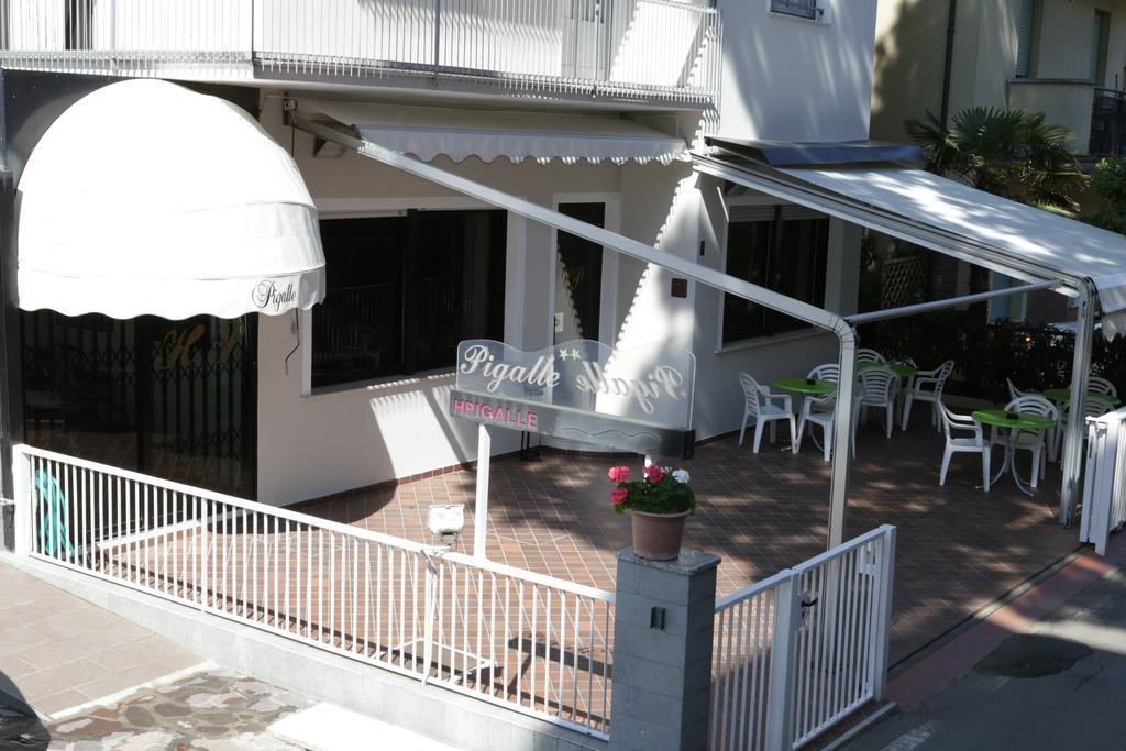 Hotel Pigalle Rimini Exterior foto